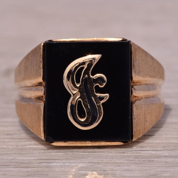 Vintage Gentleman's Onyx and Carved J Initial Cocktail Ring in Yellow Gold